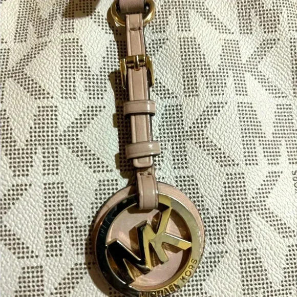 Michael Kors beige gray MK signature print canvas shoulder handbag - Picture 10 of 11